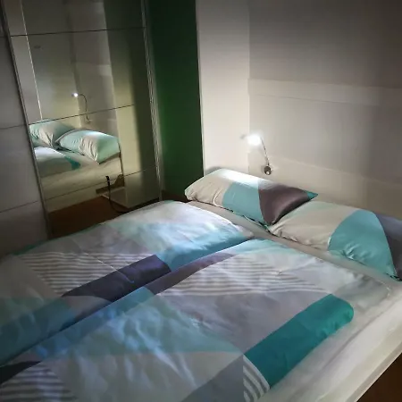 Lägenhet Fewo Toskana Mit Indoorpool U. Sauna Bad Bergzabern